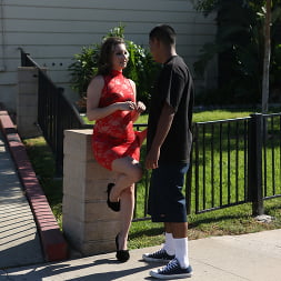 Walk the Streets 2