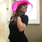 Alice Lighthouse in 'Kiss 2'