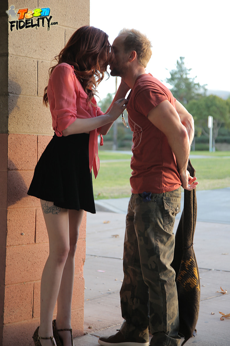 Hot Girl On Campus