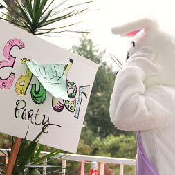 Bunny Luvs Kelly
