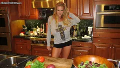 Kelly Madison - Dinner and Dessert | Picture (1)