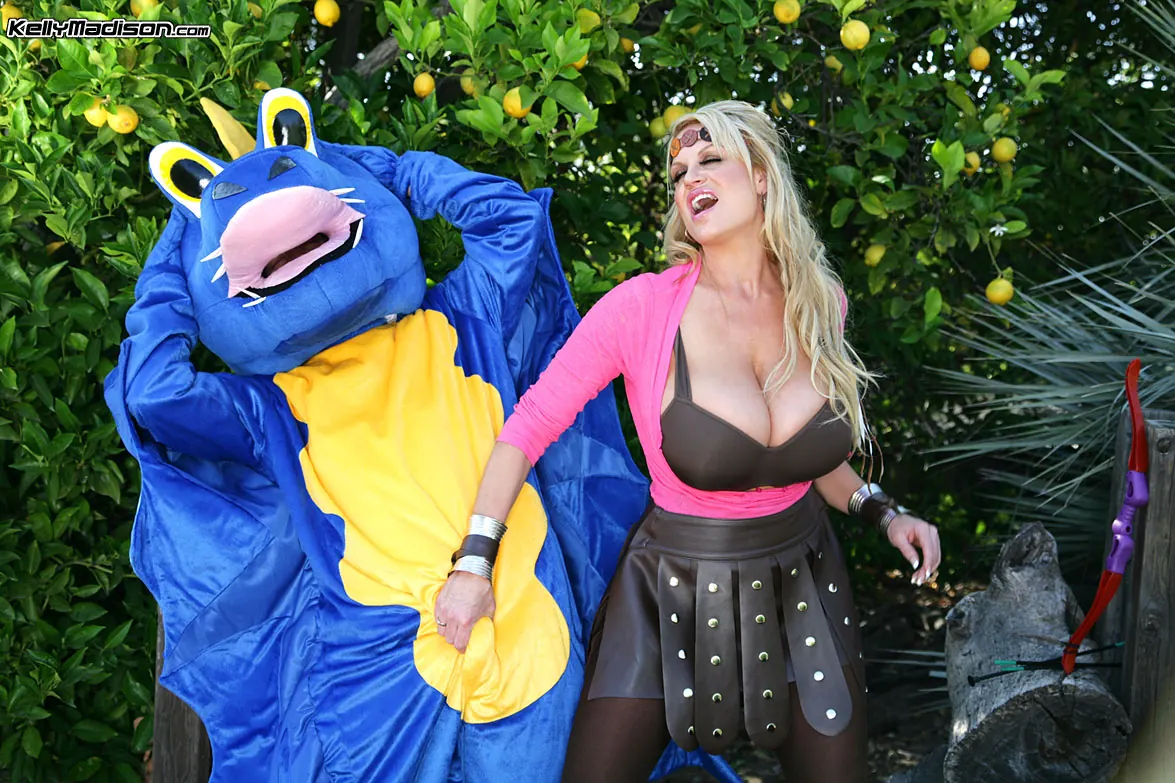Kelly Madison - Cómo hacer volar a tu dragón | Picture (9)